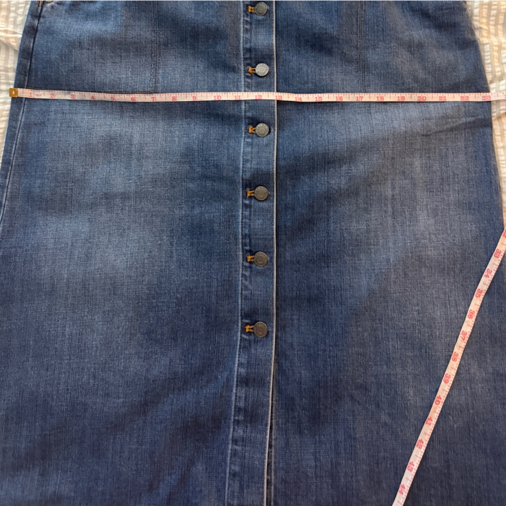 Talbots Denim button front classic Midi Skirt- size 14 - Picture 7 of 8